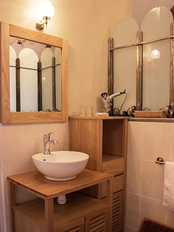 La Maison Rouzies La Bastide-l'Eveque エクステリア 写真